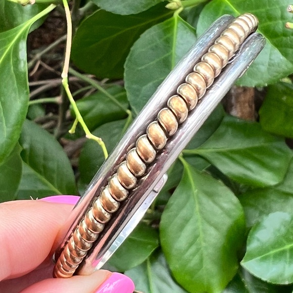 VINTAGE NAVAJO NATIVE AMERICAN STERLING SILVER CUFF BRACELET ARTISAN HALLMARKED
